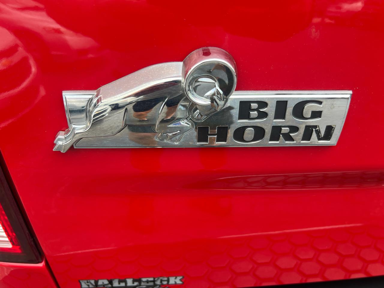 RAM 1500 4WD Crew Cab 140.5" Big Horn 2011