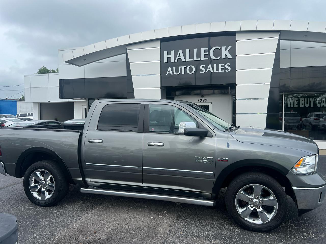 RAM 1500 4WD Crew Cab 140.5" Big Horn 2013