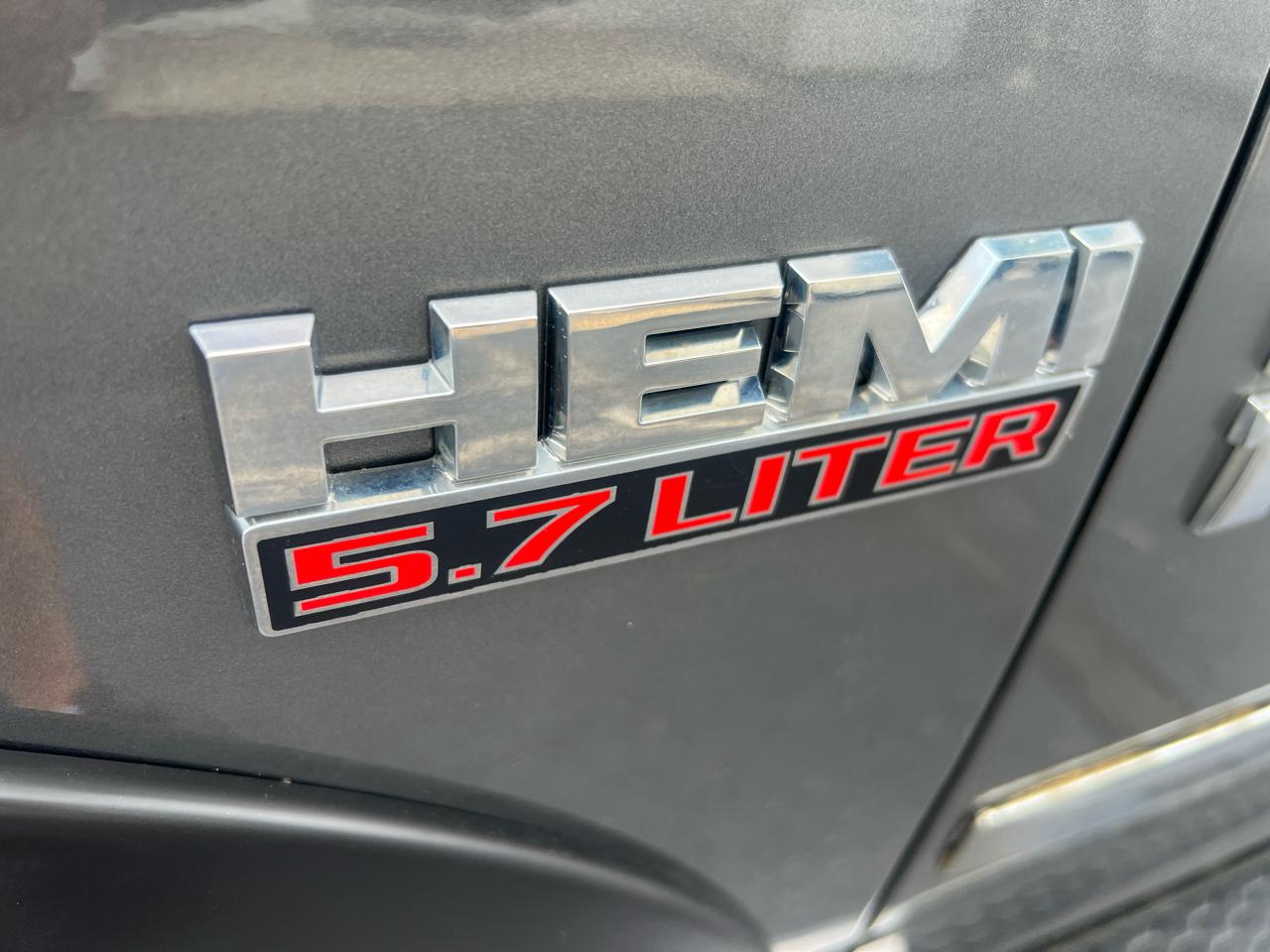 RAM 1500 4WD Crew Cab 140.5" Big Horn 2013