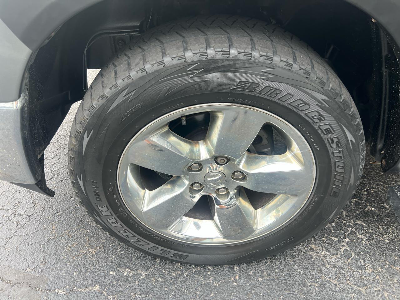RAM 1500 4WD Crew Cab 140.5" Big Horn 2013