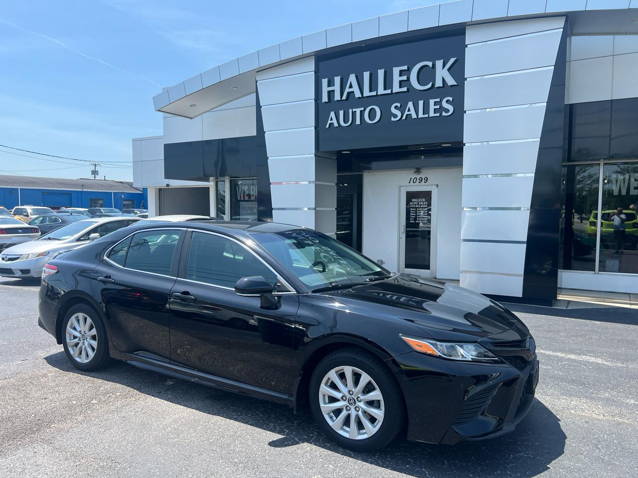 Toyota Camry XLE Auto (Natl) 2018