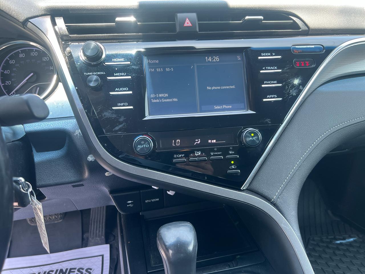 Toyota Camry XLE Auto (Natl) 2018