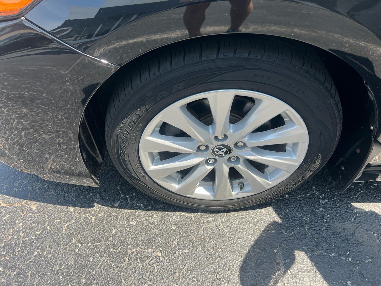 Toyota Camry XLE Auto (Natl) 2018