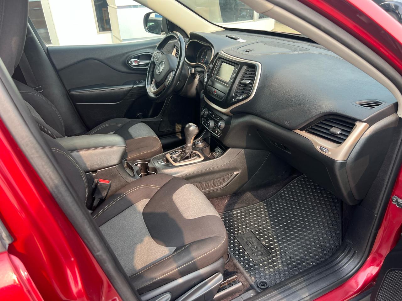 Jeep Cherokee 4WD 4dr Sport 2016