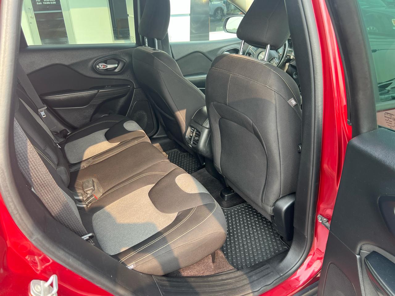 Jeep Cherokee 4WD 4dr Sport 2016