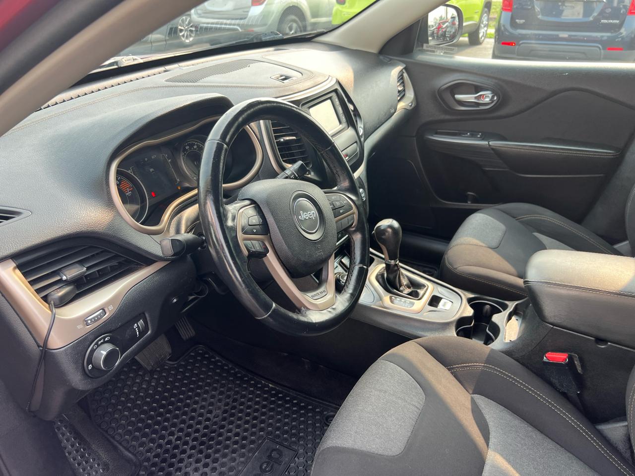 Jeep Cherokee 4WD 4dr Sport 2016