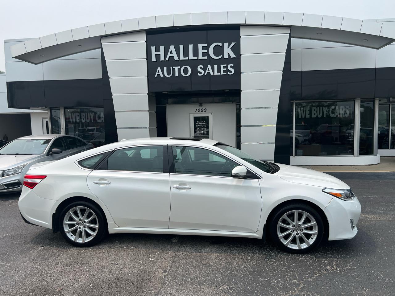 Toyota Avalon 4dr Sdn XLE Premium (Natl) 2014