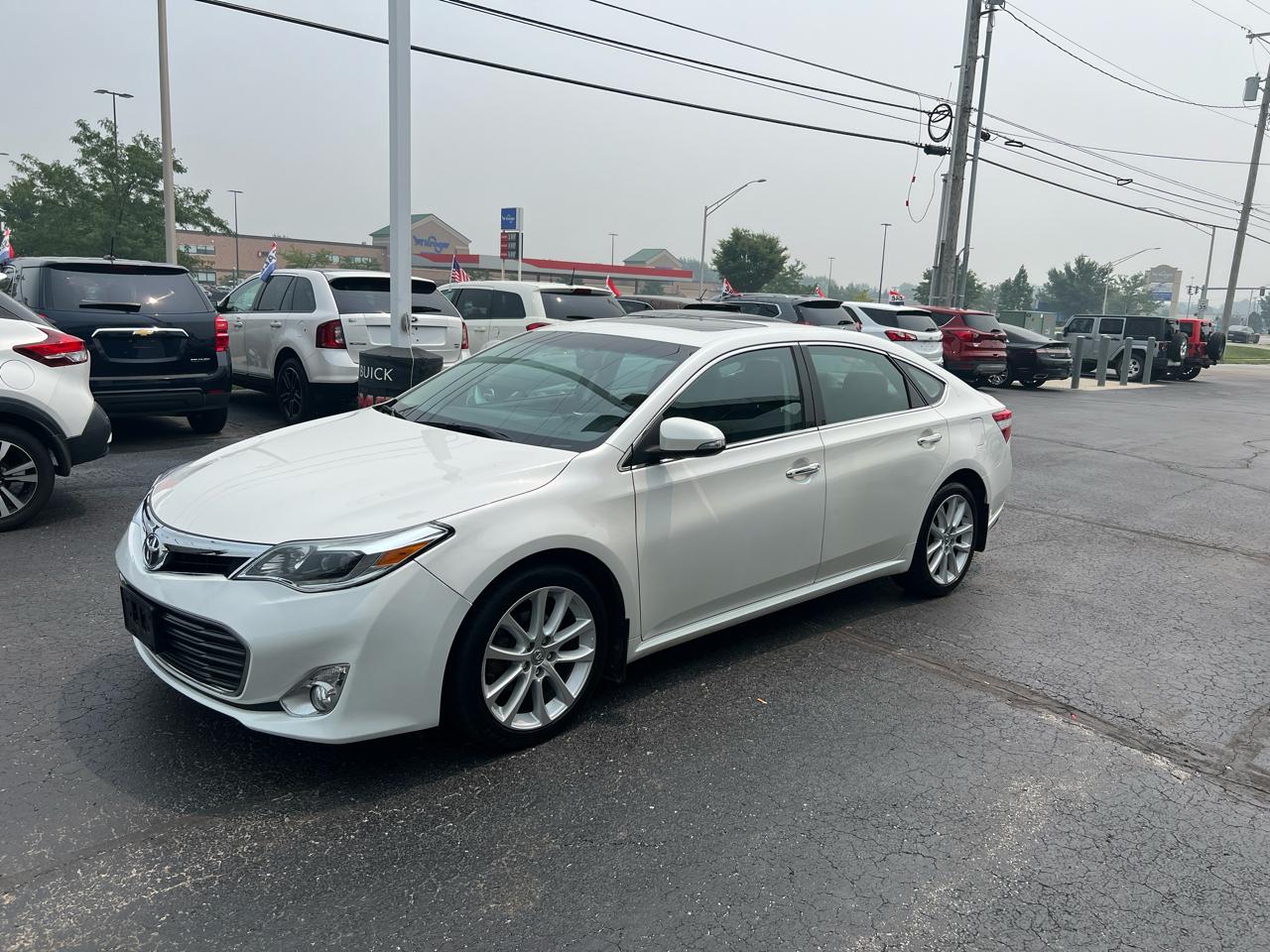 Toyota Avalon 4dr Sdn XLE Premium (Natl) 2014