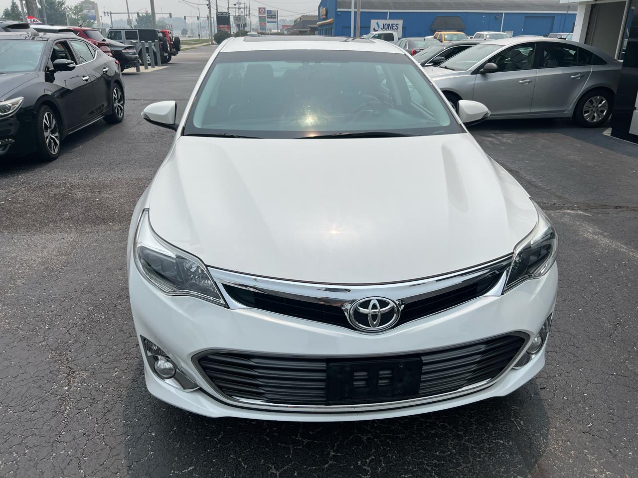 Toyota Avalon 4dr Sdn XLE Premium (Natl) 2014