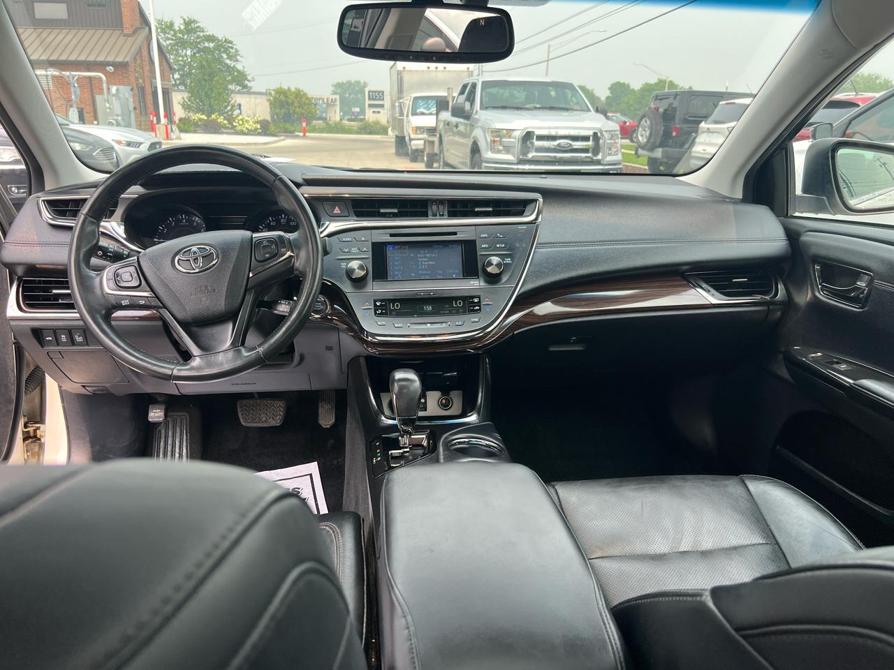 Toyota Avalon 4dr Sdn XLE Premium (Natl) 2014