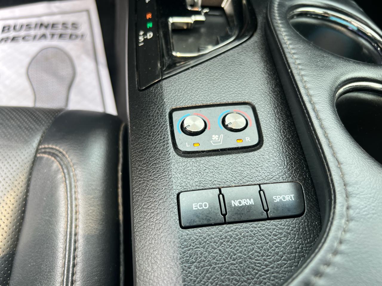 Toyota Avalon 4dr Sdn XLE Premium (Natl) 2014