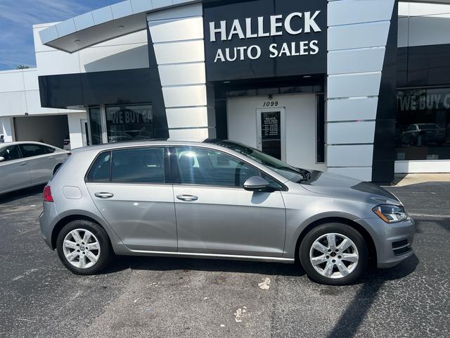 2017 Volkswagen Golf TSI S 4-Door FWD