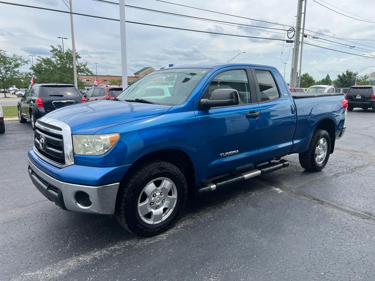 Toyota Tundra 4WD Truck Dbl 4.6L V8 6-Spd AT (Natl) 2010
