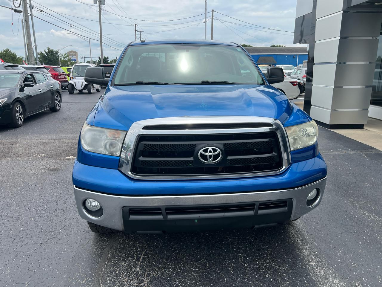 Toyota Tundra 4WD Truck Dbl 4.6L V8 6-Spd AT (Natl) 2010