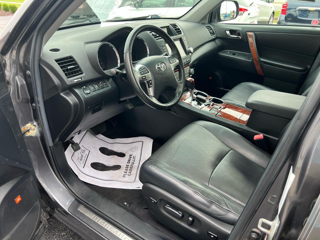 Toyota Highlander 4WD 4dr V6 Limited (Natl) 2012