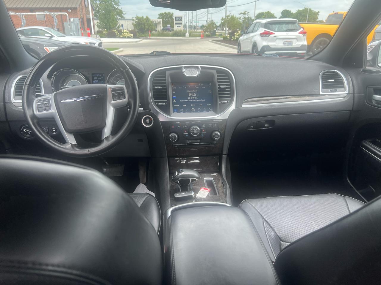 Chrysler 300 4dr Sdn 300C RWD 2014