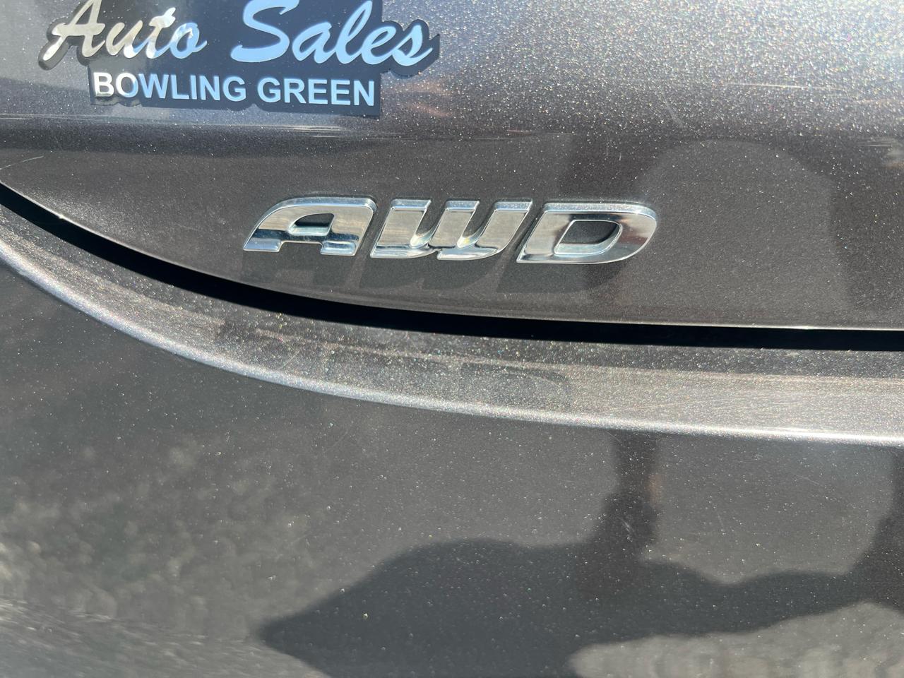 Chrysler 200 4dr Sdn S AWD 2017