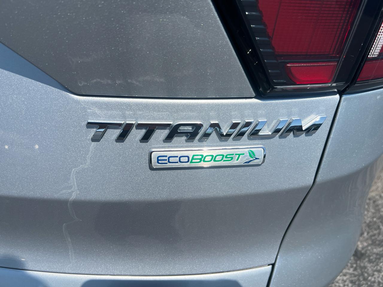 Ford Escape Titanium FWD 2017