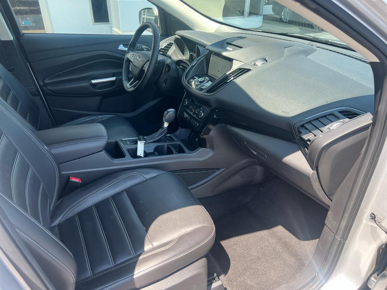 Ford Escape Titanium FWD 2017