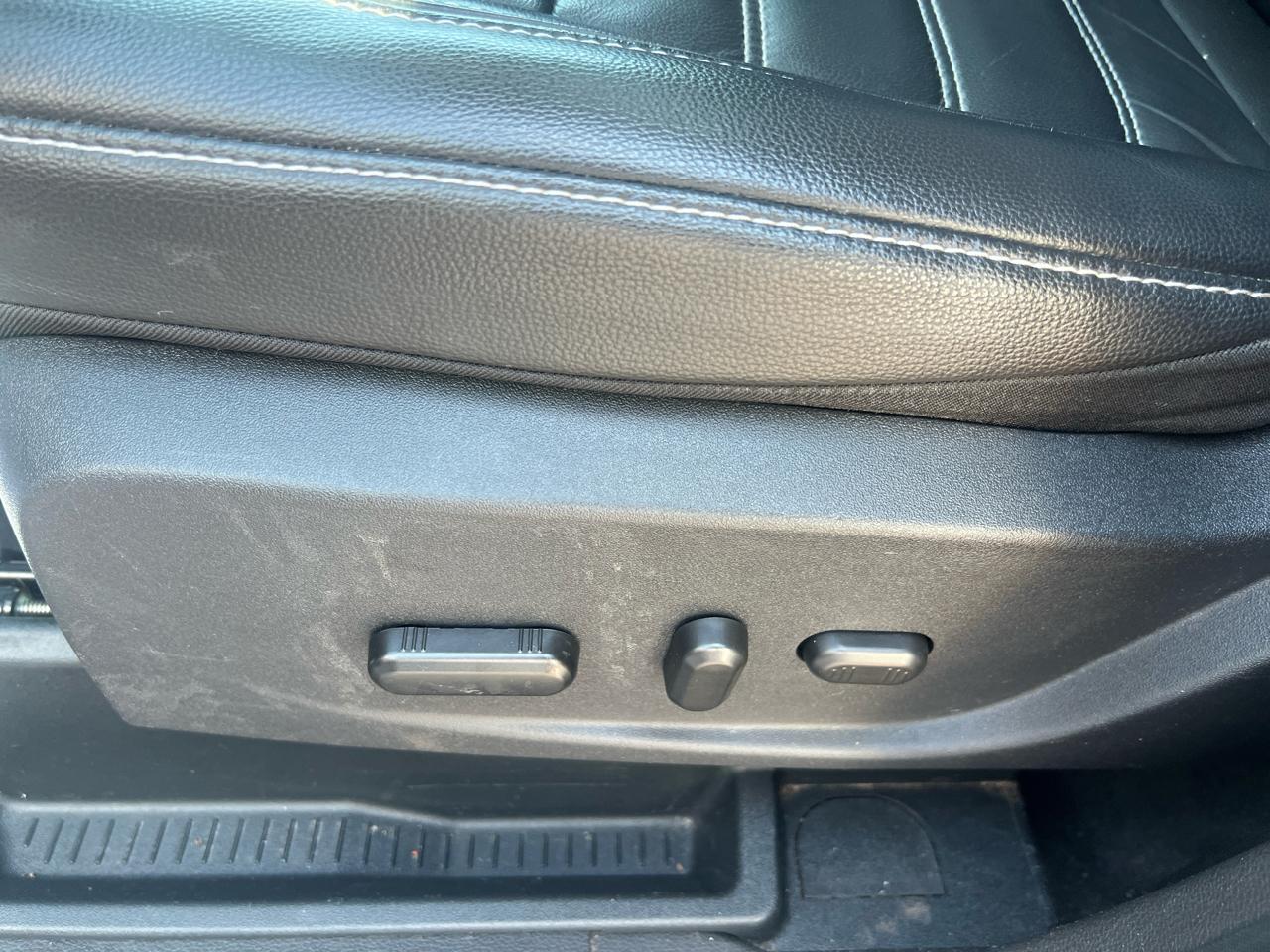 Ford Escape Titanium FWD 2017