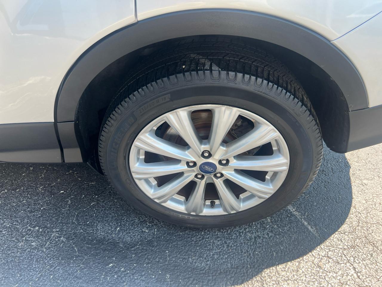 Ford Escape Titanium FWD 2017