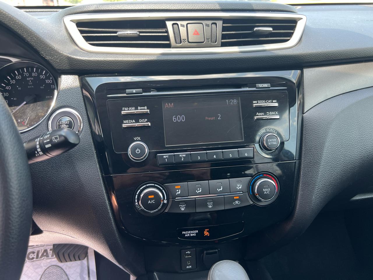 Nissan Rogue FWD 4dr SV 2016