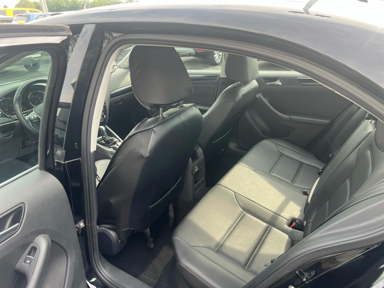 Volkswagen Jetta 1.8T SEL Auto 2017