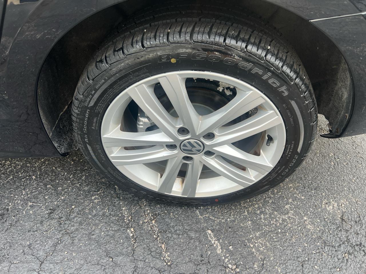 Volkswagen Jetta 1.8T SEL Auto 2017