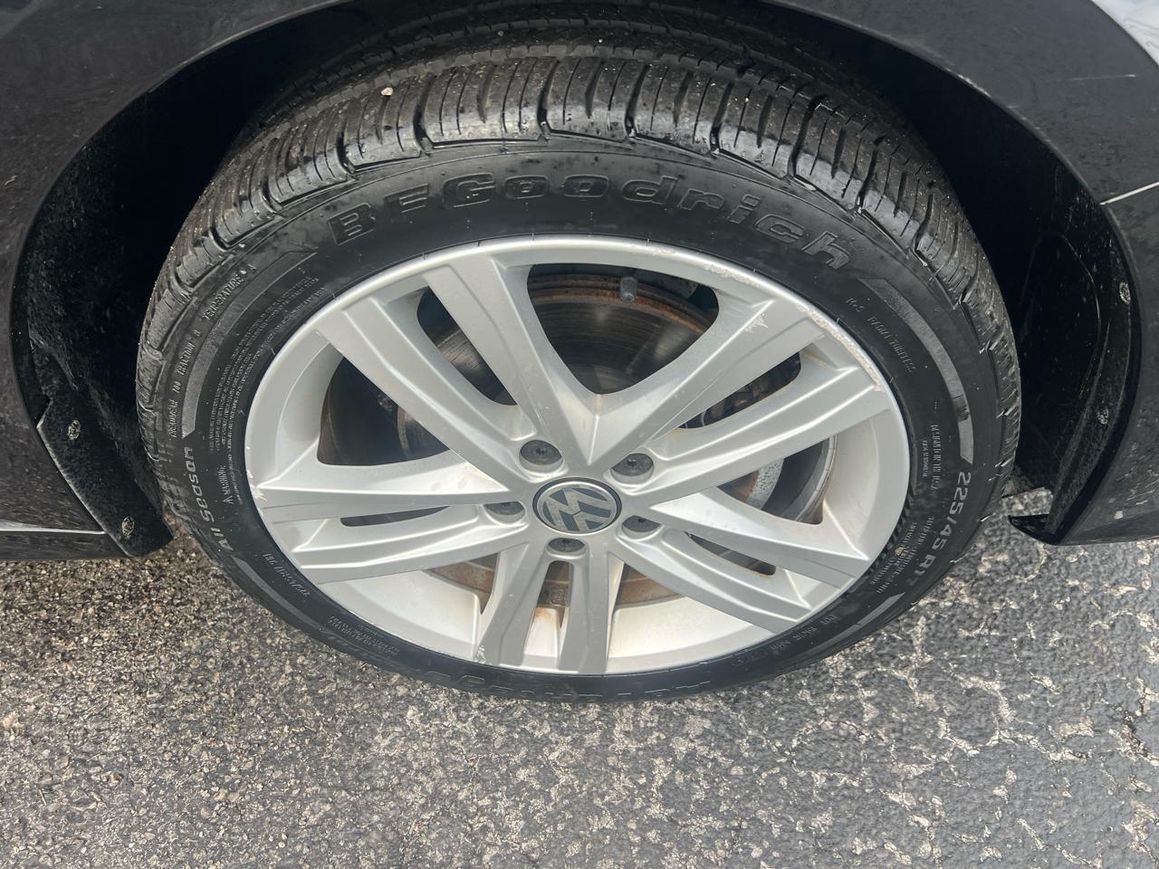 Volkswagen Jetta 1.8T SEL Auto 2017