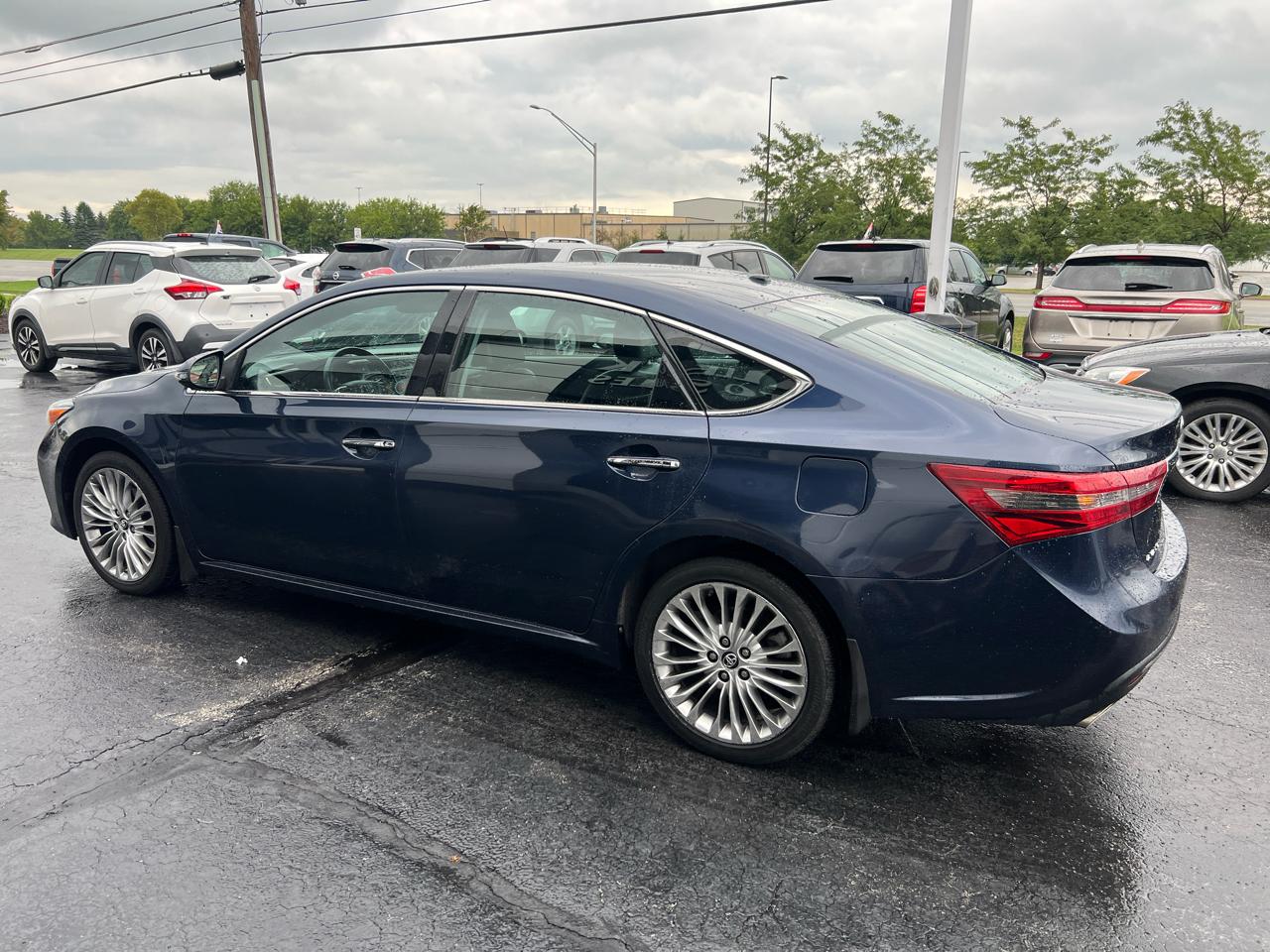 Toyota Avalon Limited 4D Sedan 2016