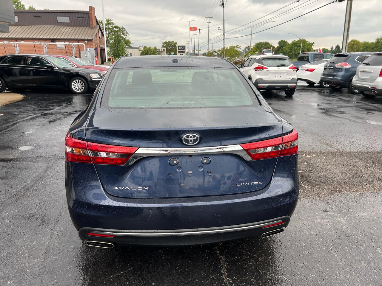 Toyota Avalon Limited 4D Sedan 2016