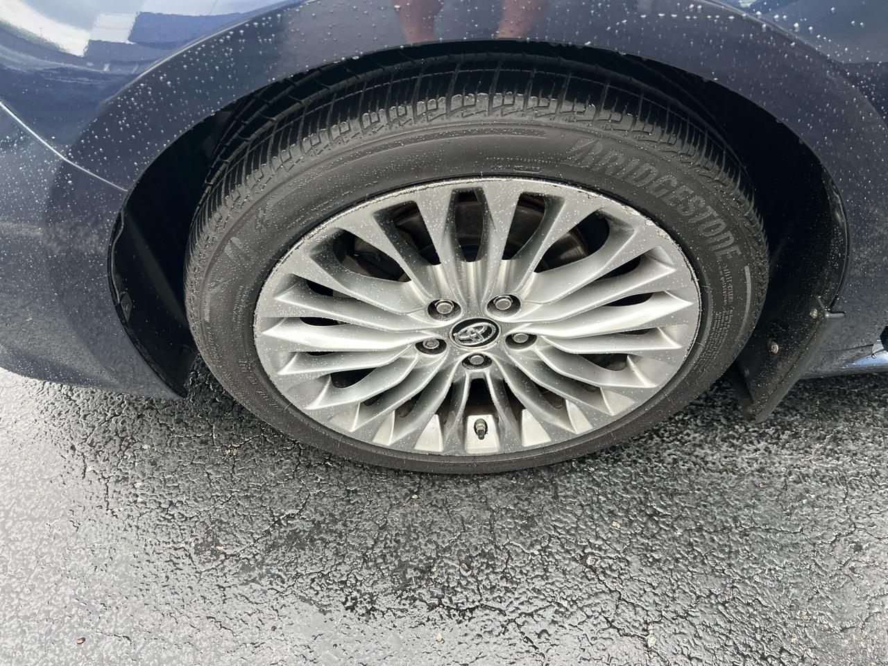 Toyota Avalon Limited 4D Sedan 2016