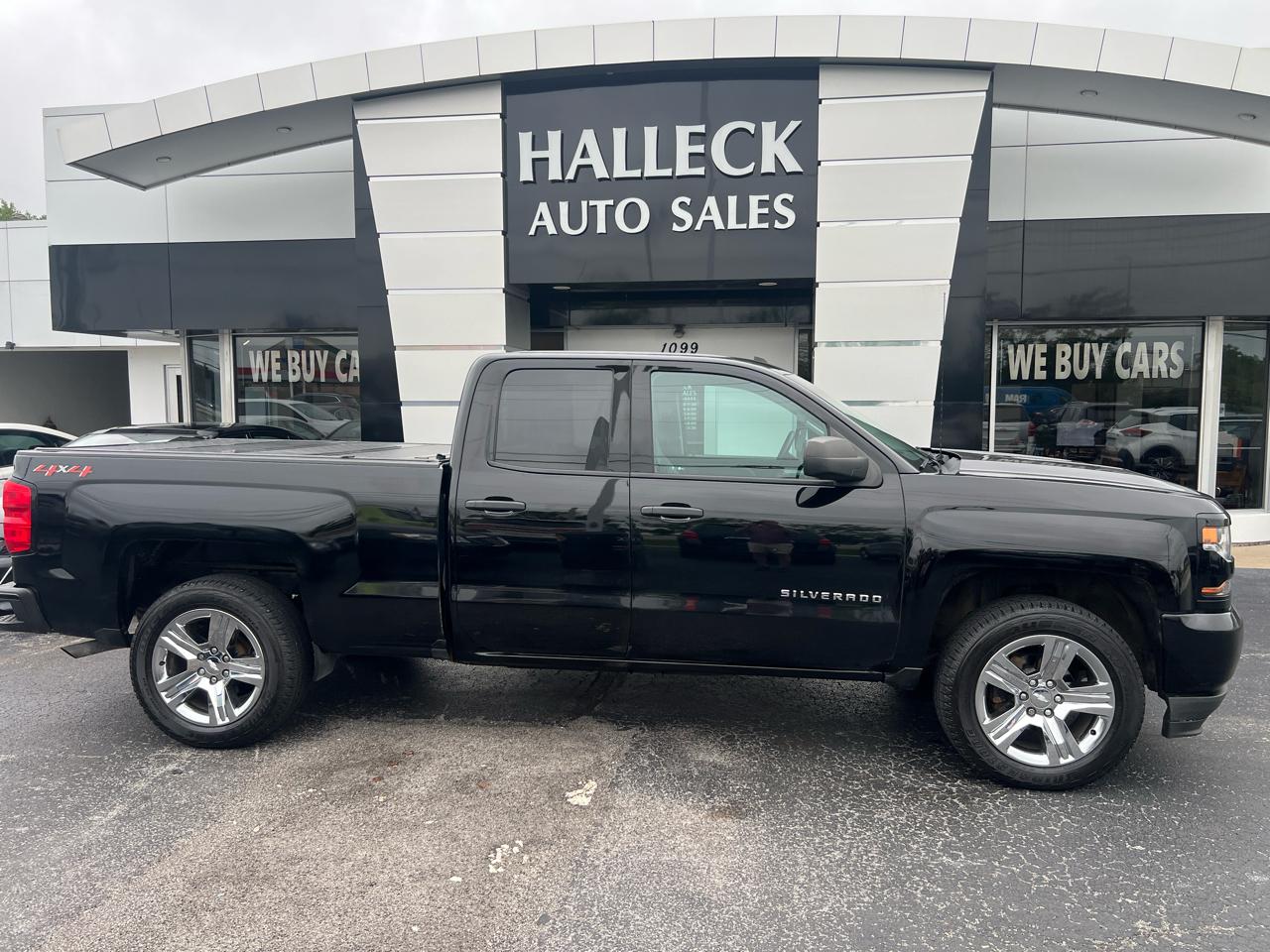 2018 Chevrolet Silverado 1500 4WD Double Cab 143.5" Custom