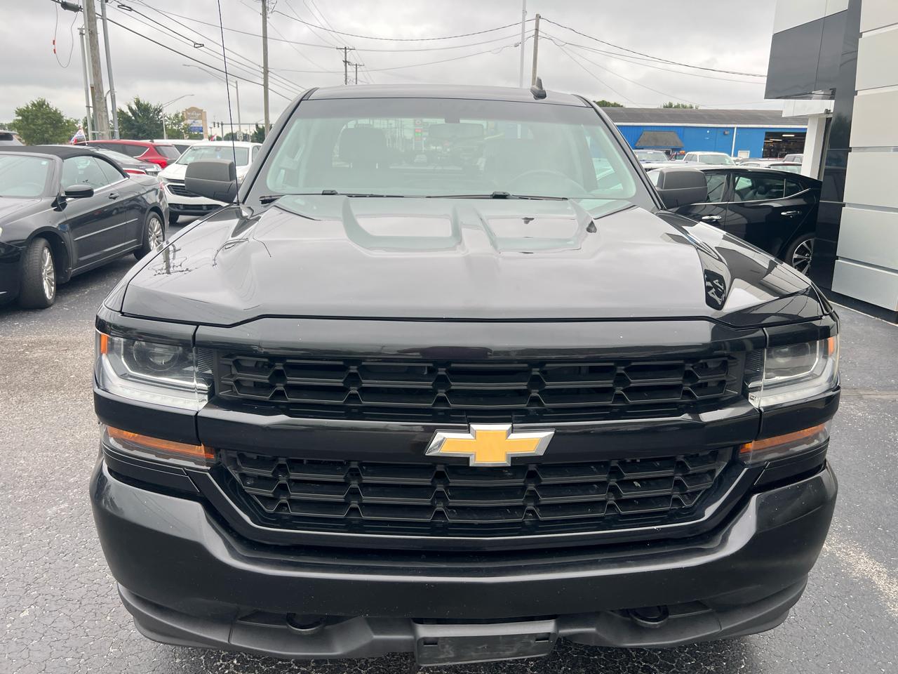 Chevrolet Silverado 1500 4WD Double Cab 143.5" Custom 2018