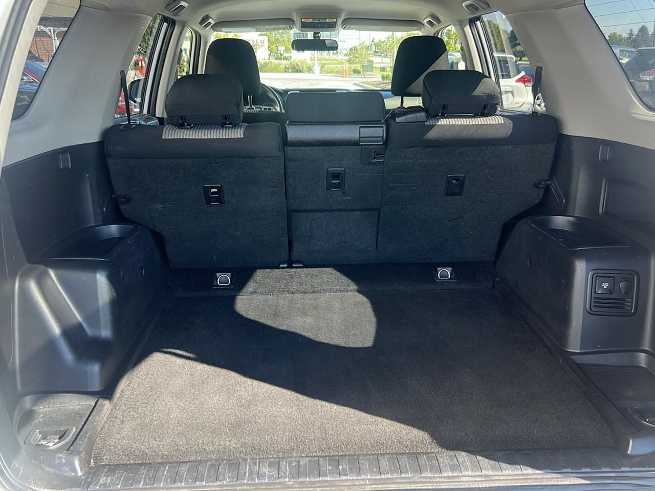 Toyota 4Runner 4WD 4dr V6 SR5 (Natl) 2014