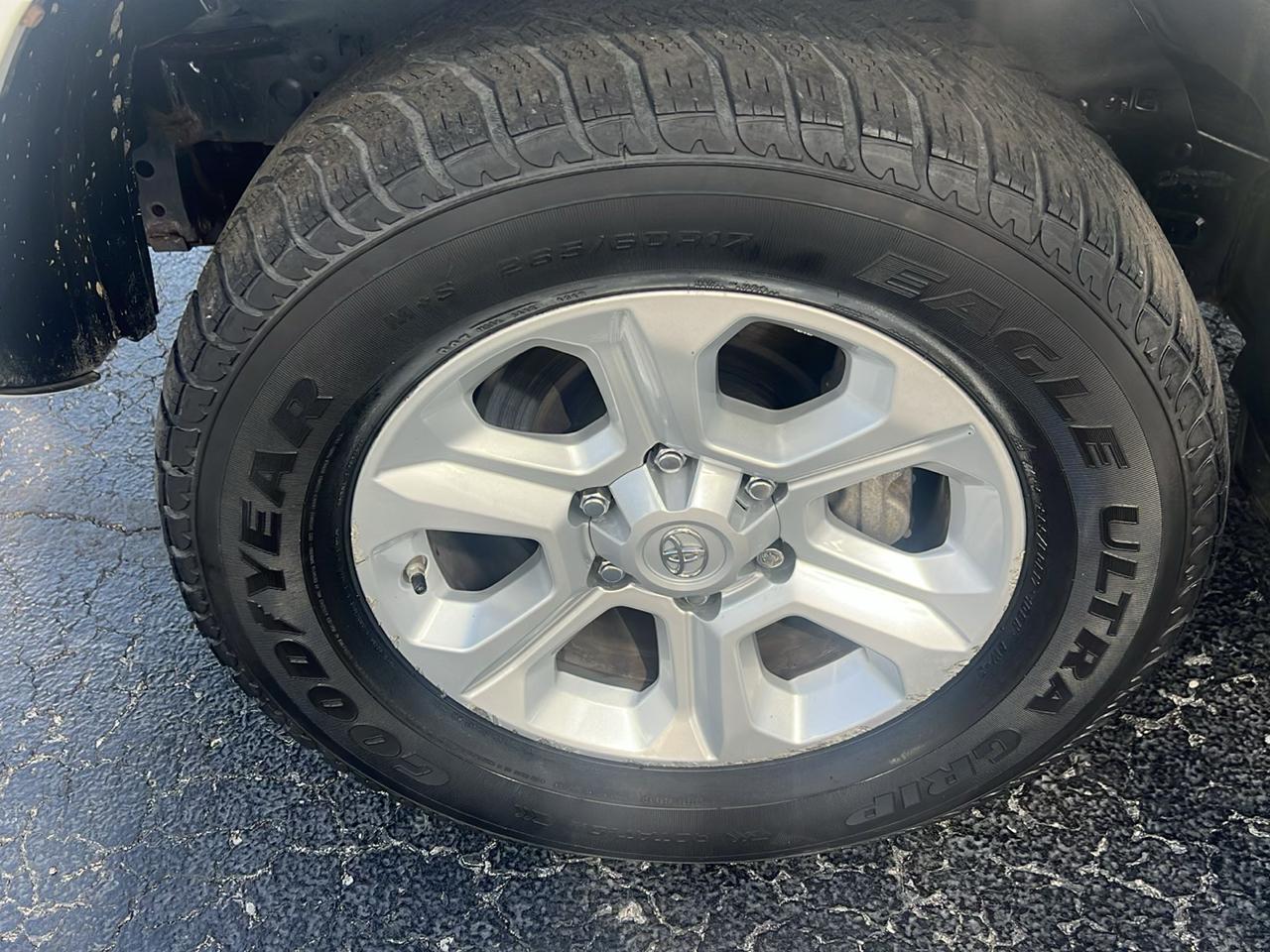 Toyota 4Runner 4WD 4dr V6 SR5 (Natl) 2014