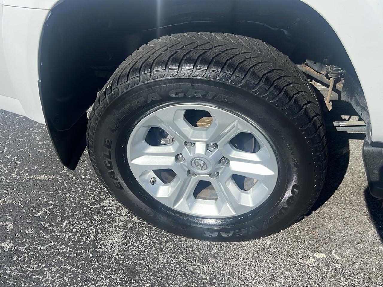 Toyota 4Runner 4WD 4dr V6 SR5 (Natl) 2014