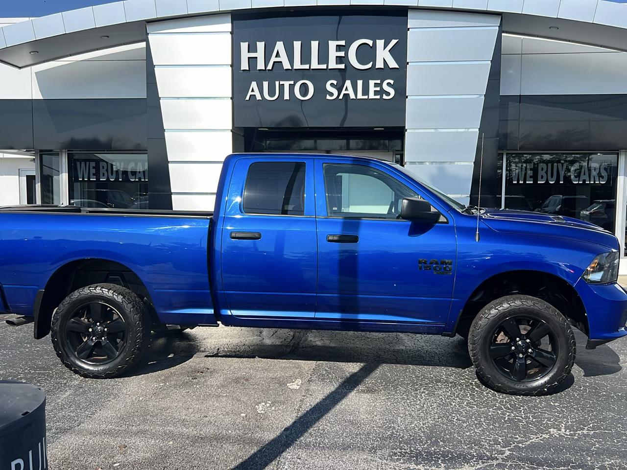 RAM 1500 Classic Tradesman Quad Cab 4WD 2019