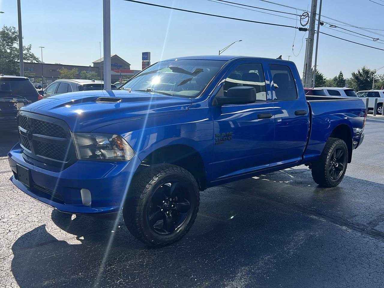 RAM 1500 Classic Tradesman Quad Cab 4WD 2019