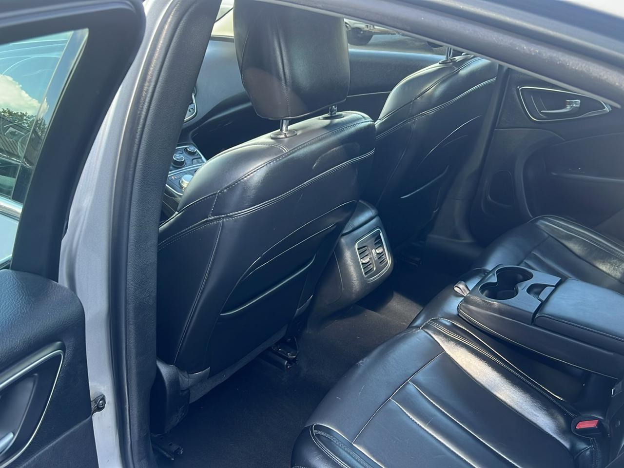 Chrysler 200 4dr Sdn C FWD 2016