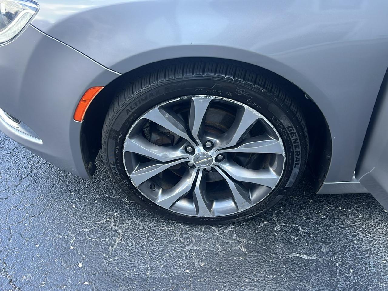 Chrysler 200 4dr Sdn C FWD 2016