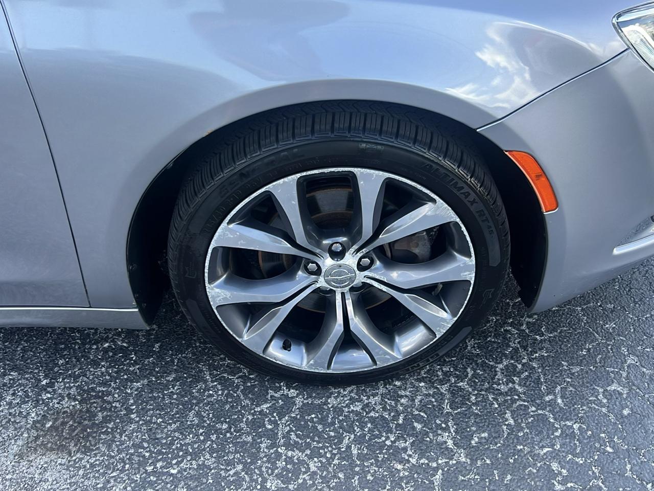 Chrysler 200 4dr Sdn C FWD 2016