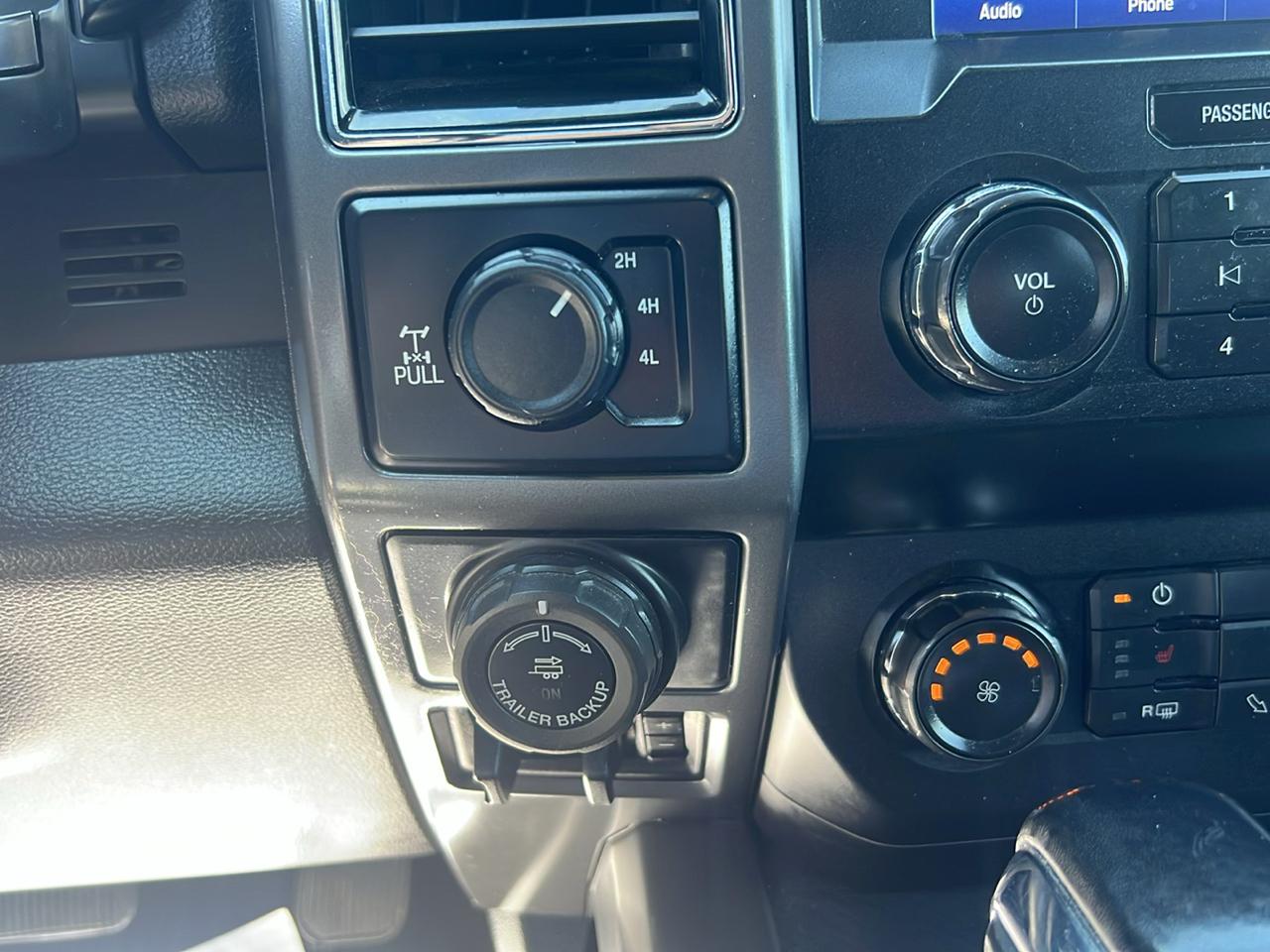 Ford F-150 Lariat 4WD SuperCrew 5.5' Box 2019