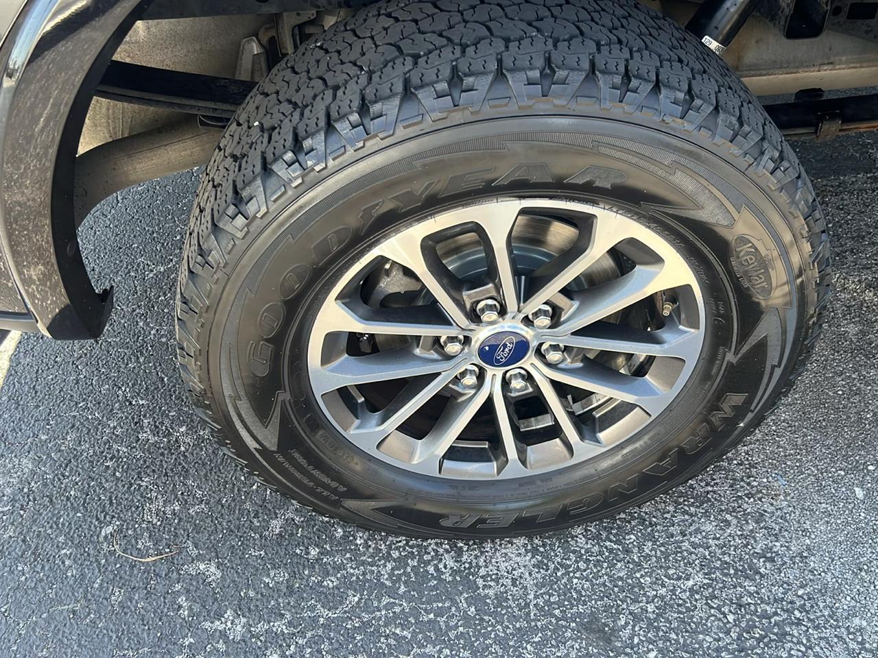 Ford F-150 Lariat 4WD SuperCrew 5.5' Box 2019