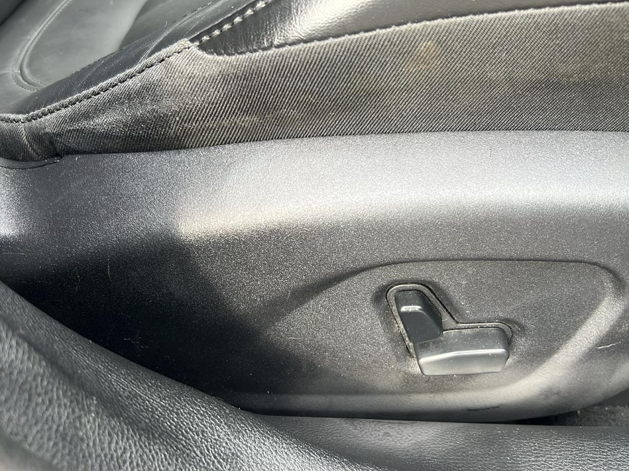 Chrysler 200 4dr Sdn C FWD 2015