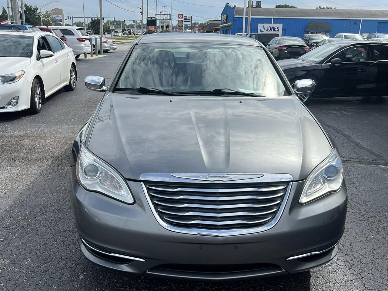 Chrysler 200 4dr Sdn Limited 2011