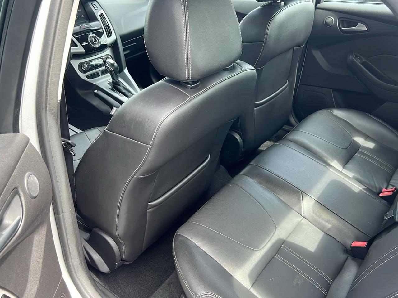 Ford Focus 4dr Sdn SE 2014