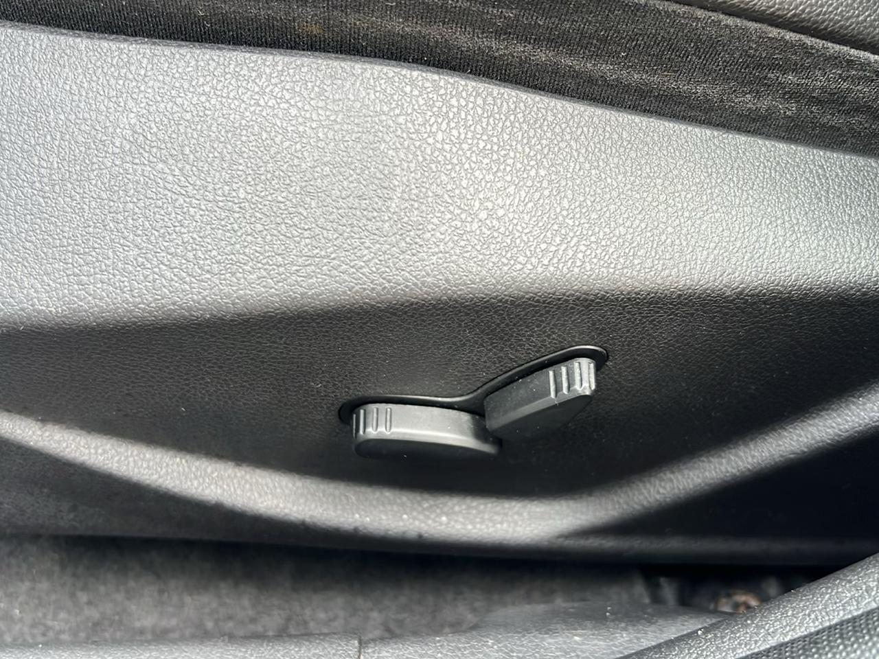 Ford Focus 4dr Sdn SE 2014