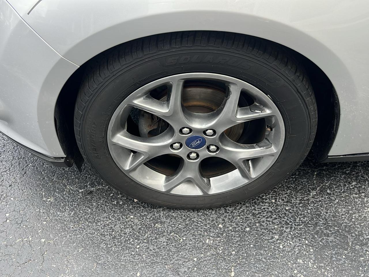 Ford Focus 4dr Sdn SE 2014