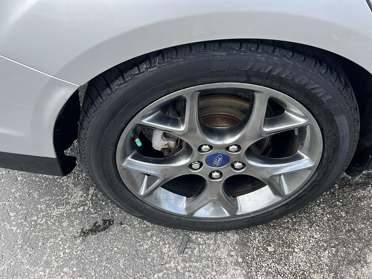 Ford Focus 4dr Sdn SE 2014